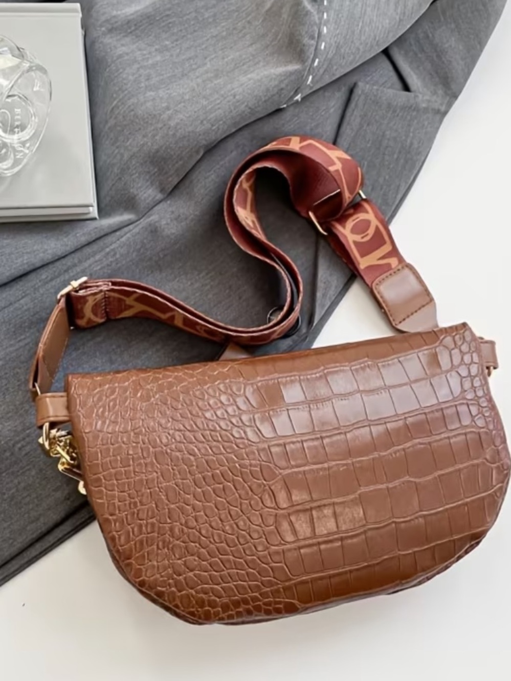 Brown Croc-Texture Saddle Bag with Gold Chain Accent - Picture 3 of 7
